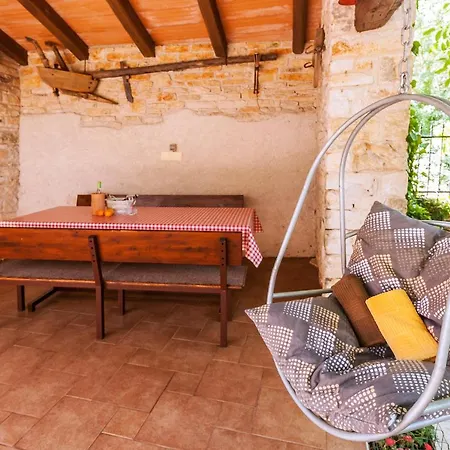 Authentic Istran House Peteh With Pool In Heart Of Istria *