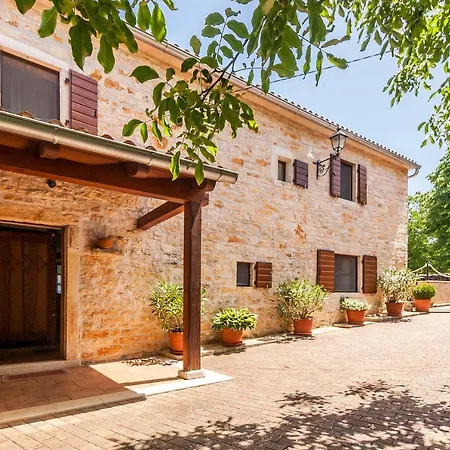 Authentic Istran House Peteh With Pool In Heart Of Istria Žminj