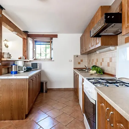 Authentic Istran House Peteh With Pool In Heart Of Istria *