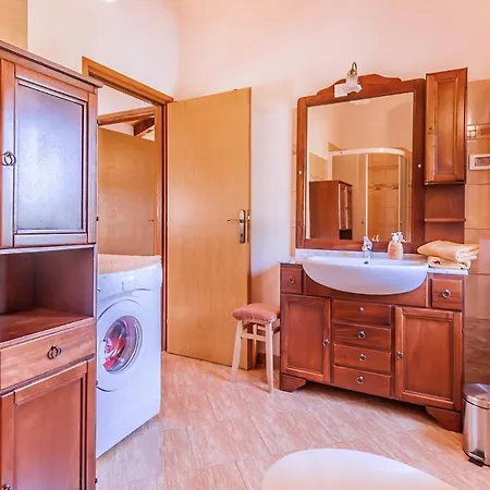 Authentic Istran House Peteh With Pool In Heart Of Istria * Žminj