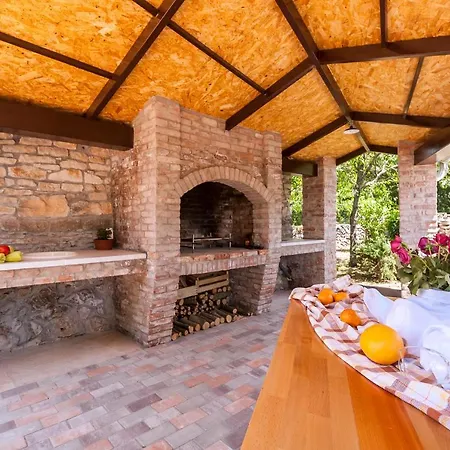 Authentic Istran House Peteh With Pool In Heart Of Istria Villa *