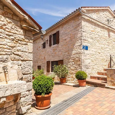 Authentic Istran House Peteh With Pool In Heart Of Istria * Žminj