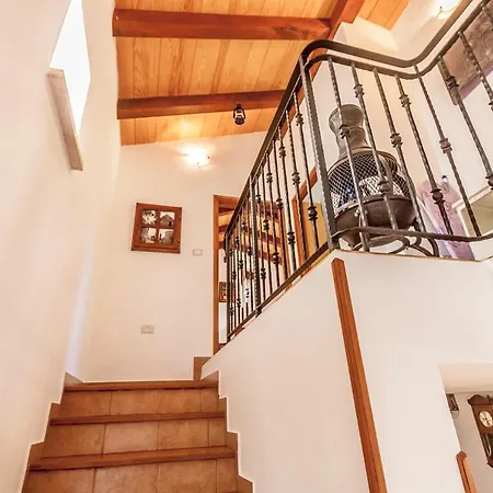 Βίλα Authentic Istran House Peteh With Pool In Heart Of Istria Žminj